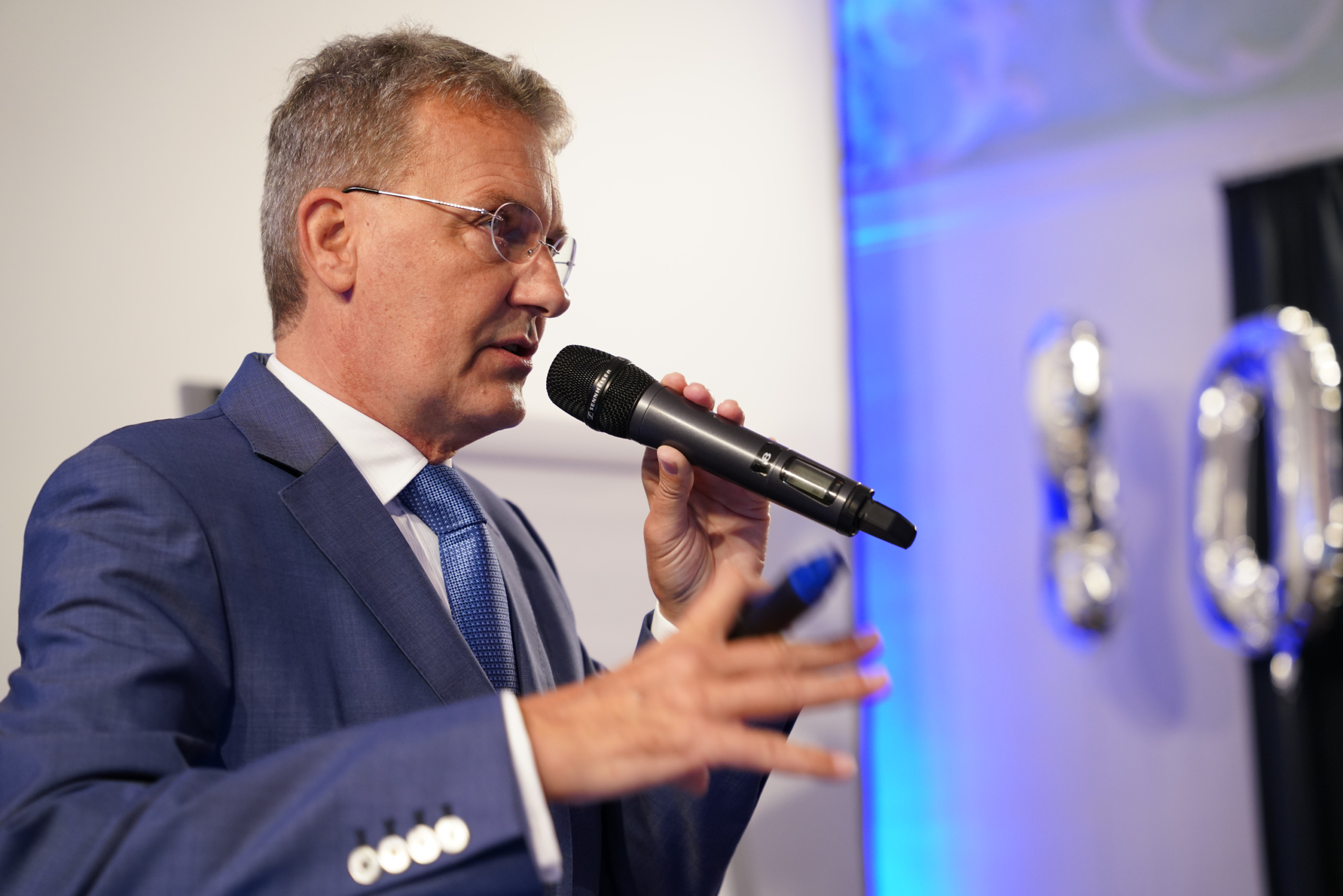 Keynote Speaker Prof. Dr. Guido Quelle live - Copyright Mandat Managementberatung GmbH